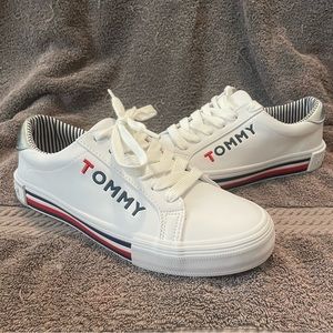 Tommy Hilfiger Kery Sneaker - NEVER WORN!